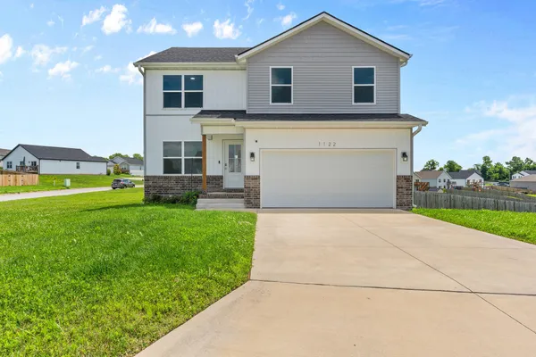 $399,900 | 1122 East Lakota Street, Nixa, MO 65714