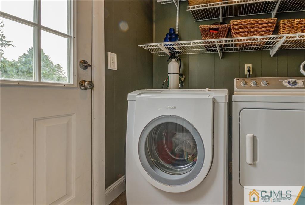 52 Agate Road East Brunswick, NJ 08816 - Photo 8 of 25 Gallery Image 8