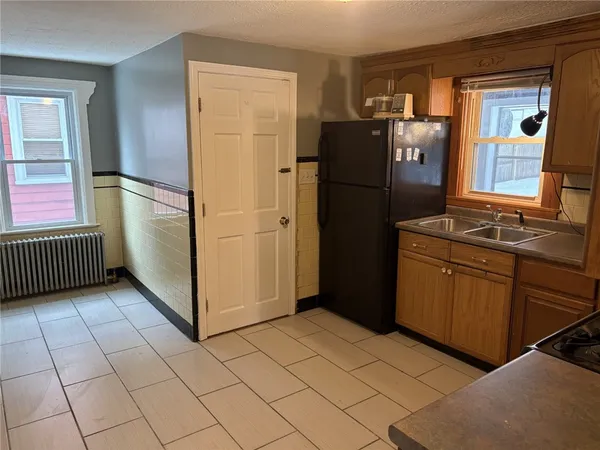 $2,850 | 610 Killingly Street, Unit 1, Johnston, RI 02919