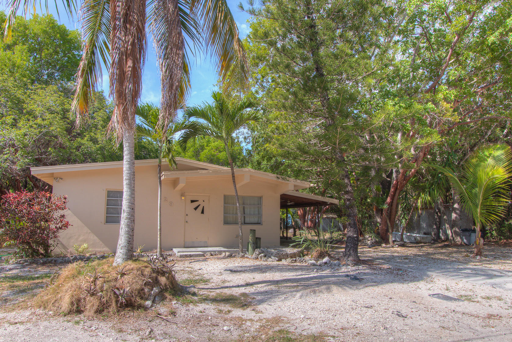 29 Sunset Road Key Largo, FL 33037 - Photo 1 of 23 IMG_4566_7_8Enhancer