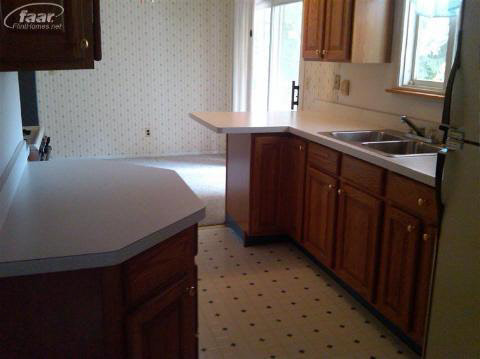 13246 North Center Road Clio, MI 48420 - Photo 11 of 29 20201534-10.JPG