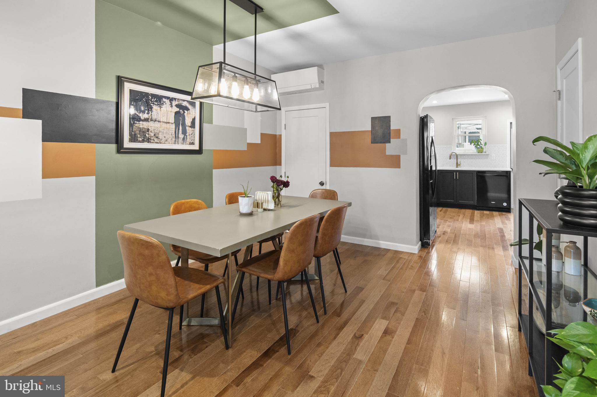809 Moore Street Philadelphia, PA 19148 - Photo 6 of 21 Dining room