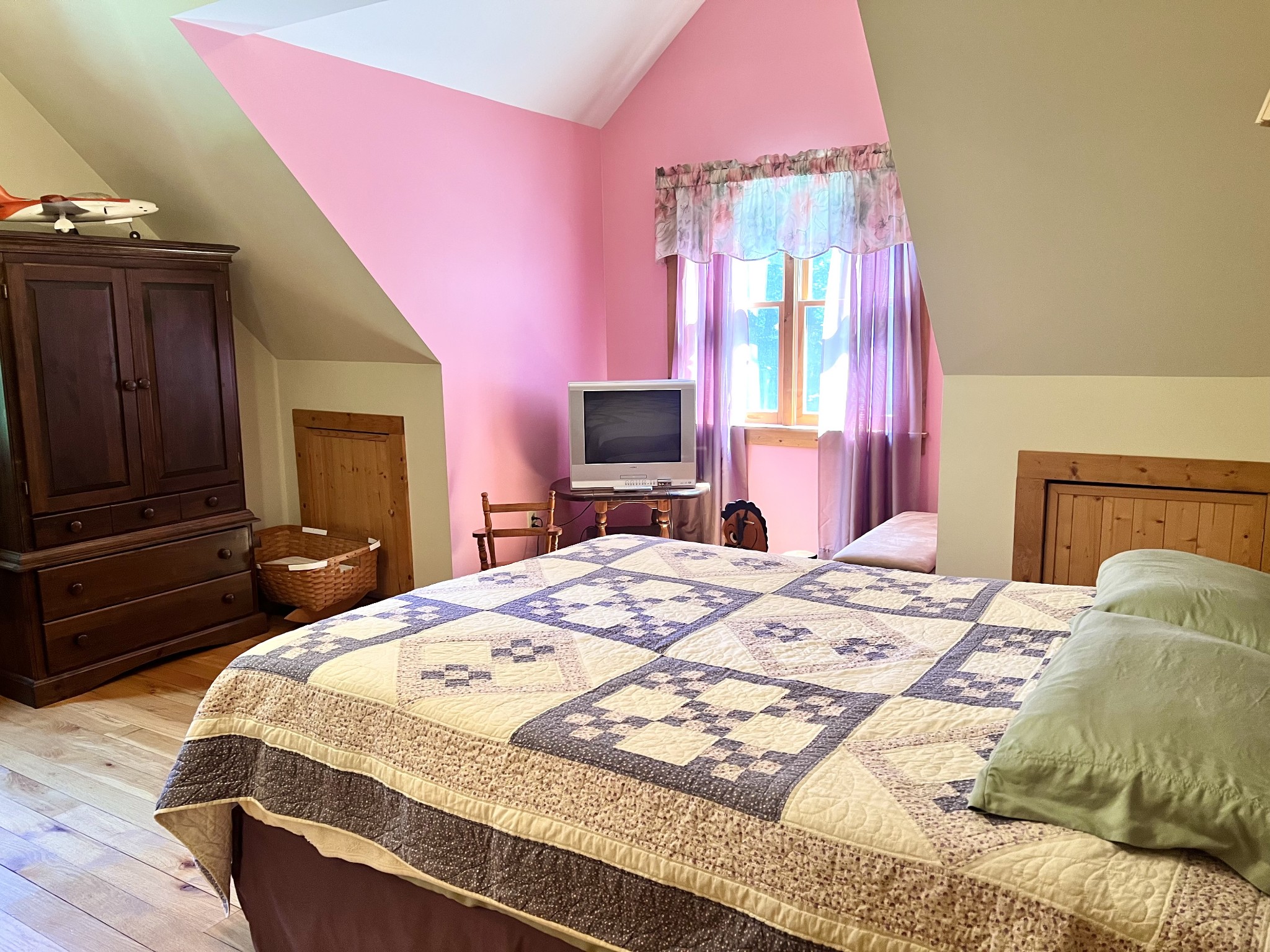 219 Freeland Road Portland, TN 37148 - Photo 23 of 53 a bedroom with a bed and a dresser