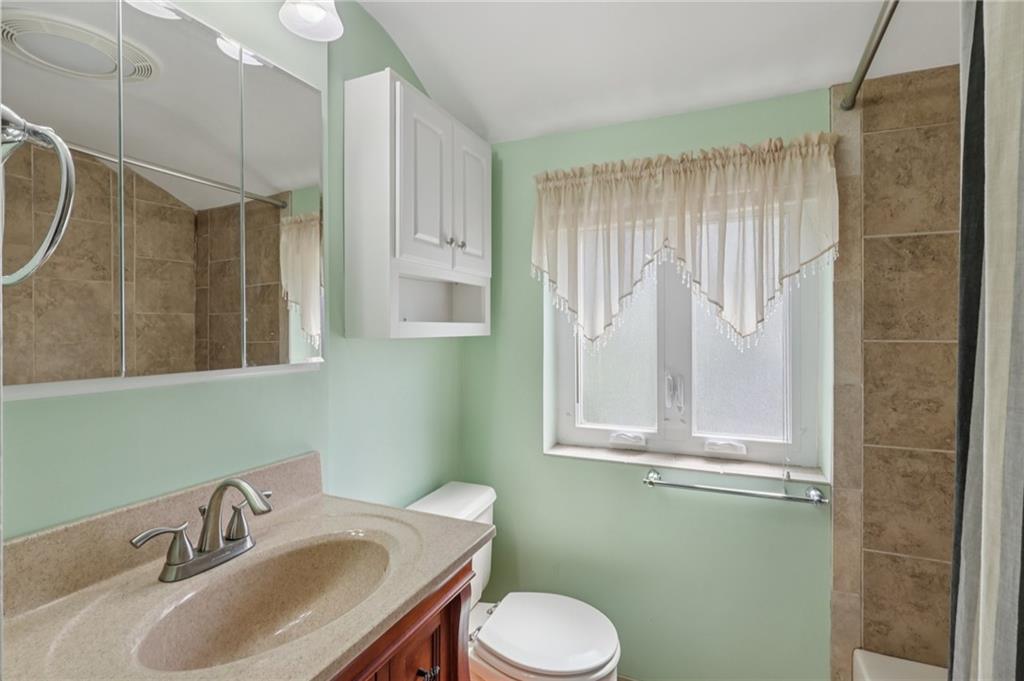 675 Meadow Lane Rochester, PA 15074 - Photo 17 of 36