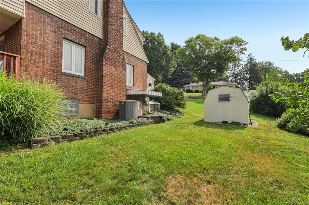 675 Meadow Lane Rochester, PA 15074 - Photo 23 of 36