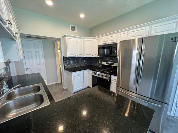 $2,300 | 16430 Elmwood Point Lane, Sugar Land, TX 77498