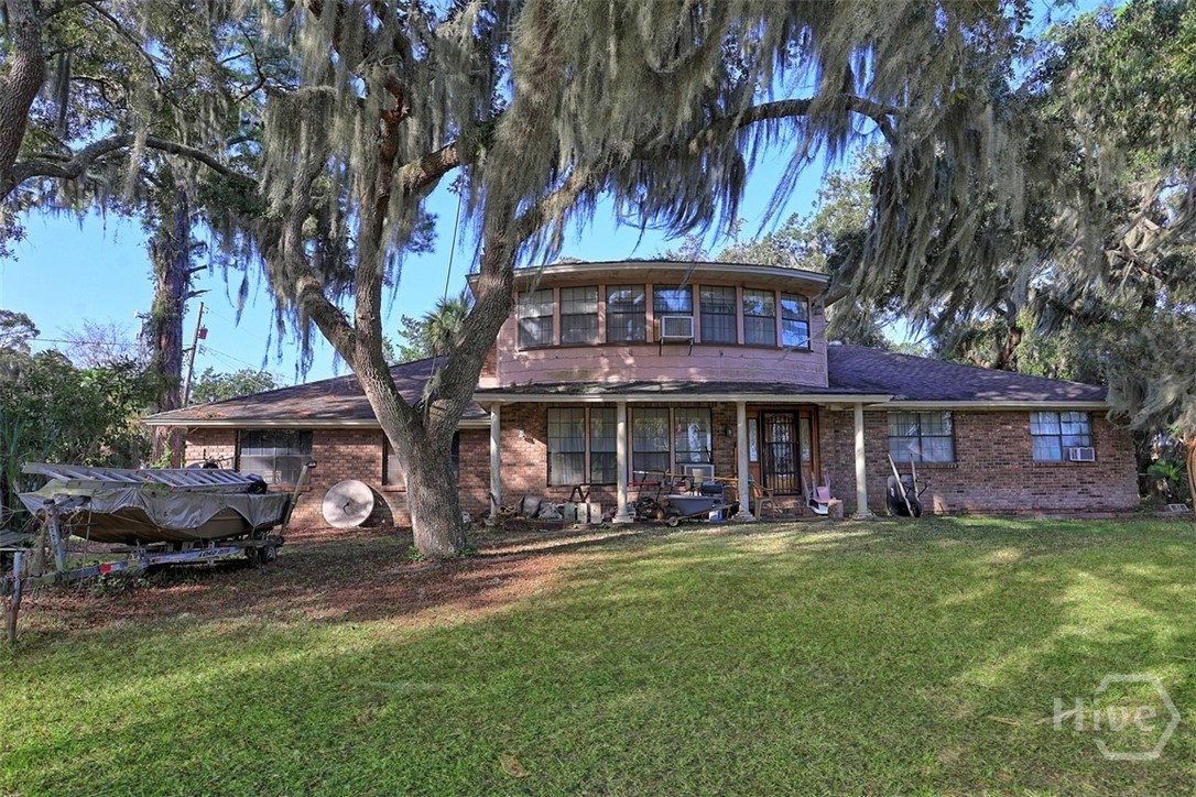 302 East Point Drive Savannah, GA 31410 - Photo 1 of 71