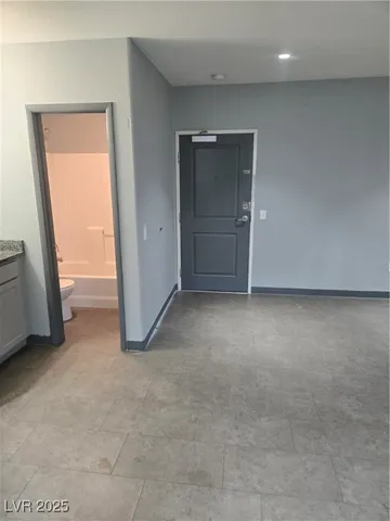 $800 | 223 North 9th Street, Unit 208, Las Vegas, NV 89101