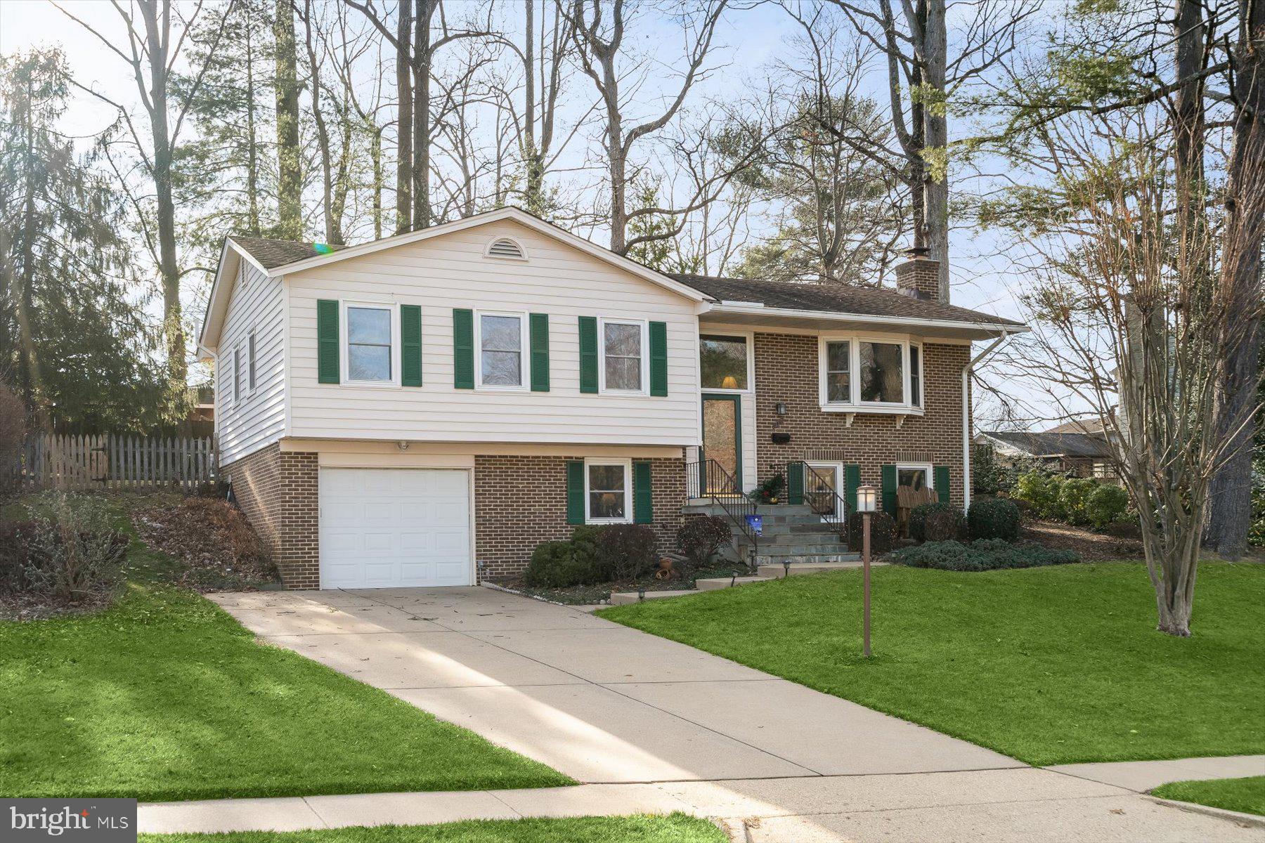 8407 Georgian Way Annandale, VA 22003 - Photo 1 of 35