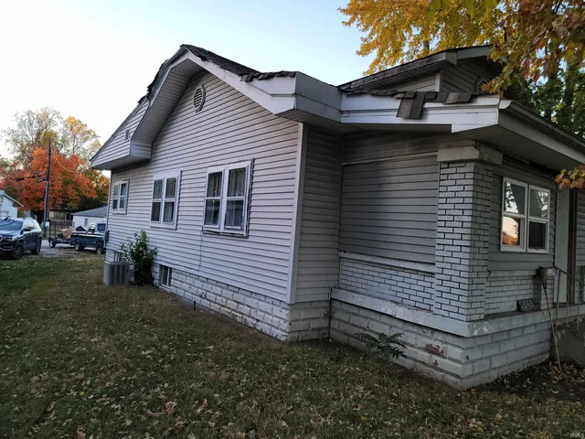 $92,599 | 2420 Lafayette Avenue, Terre Haute, IN 47805