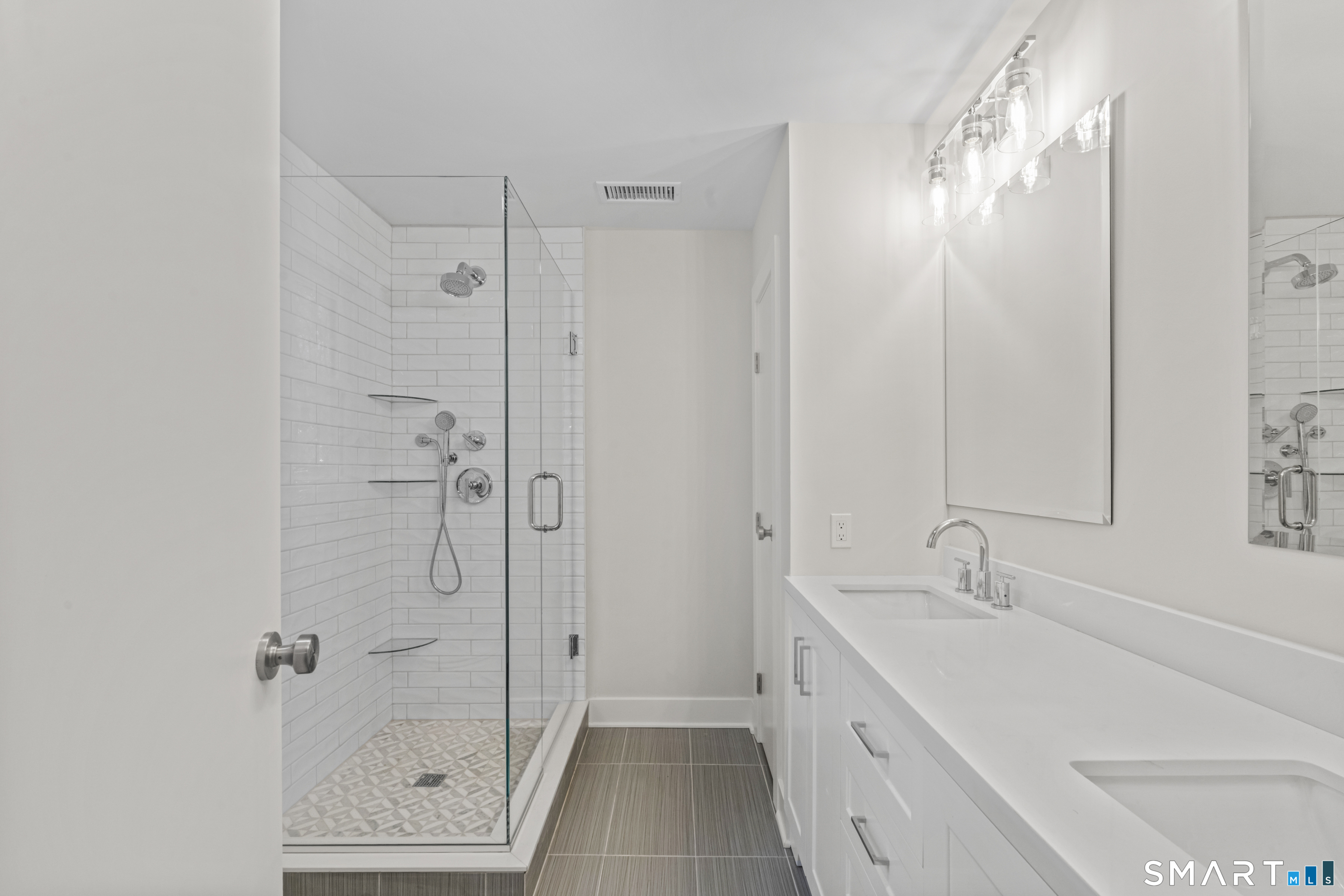 147 Thayer Pond Road Wilton, CT 06897 - Photo 16 of 40