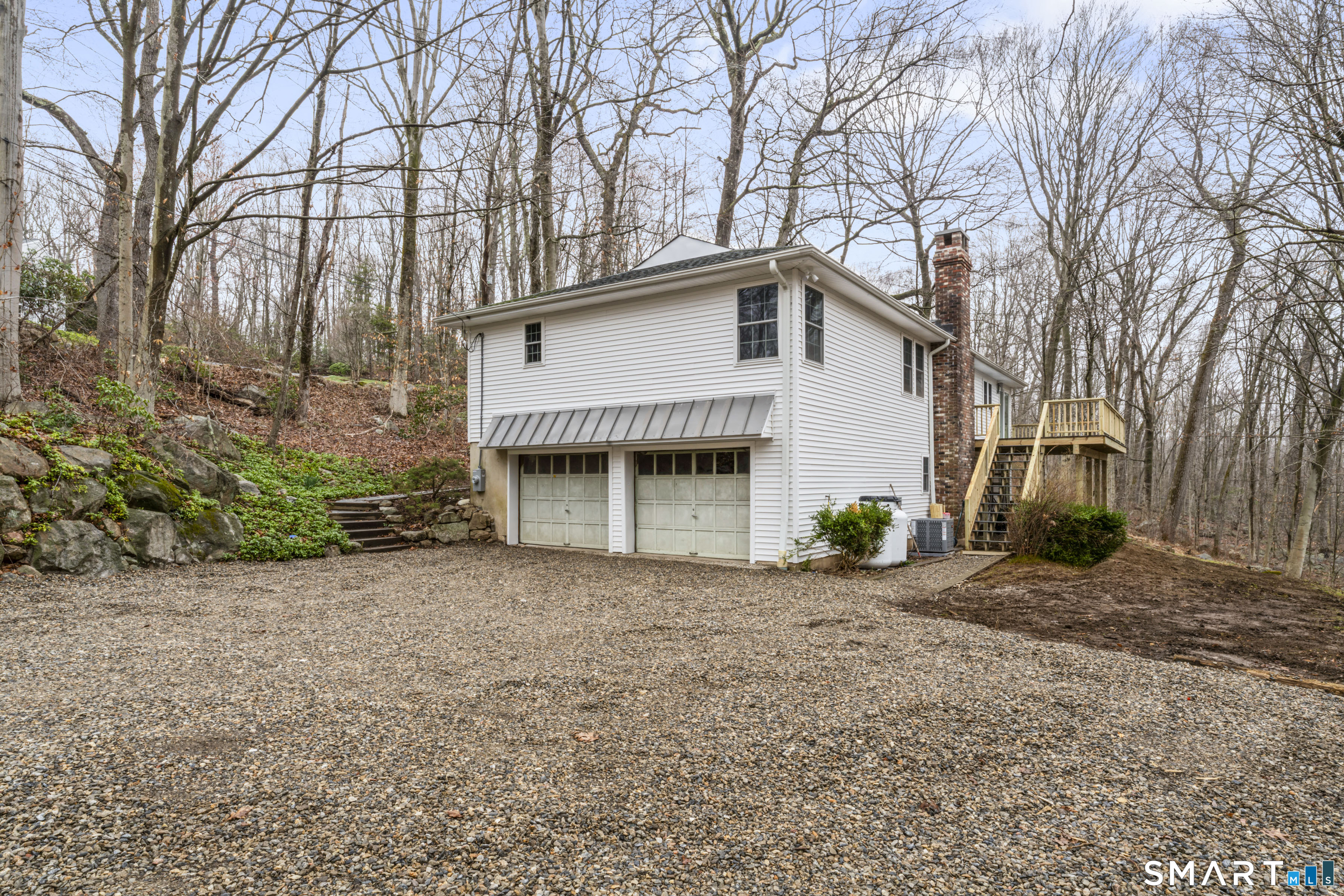 147 Thayer Pond Road Wilton, CT 06897 - Photo 2 of 40