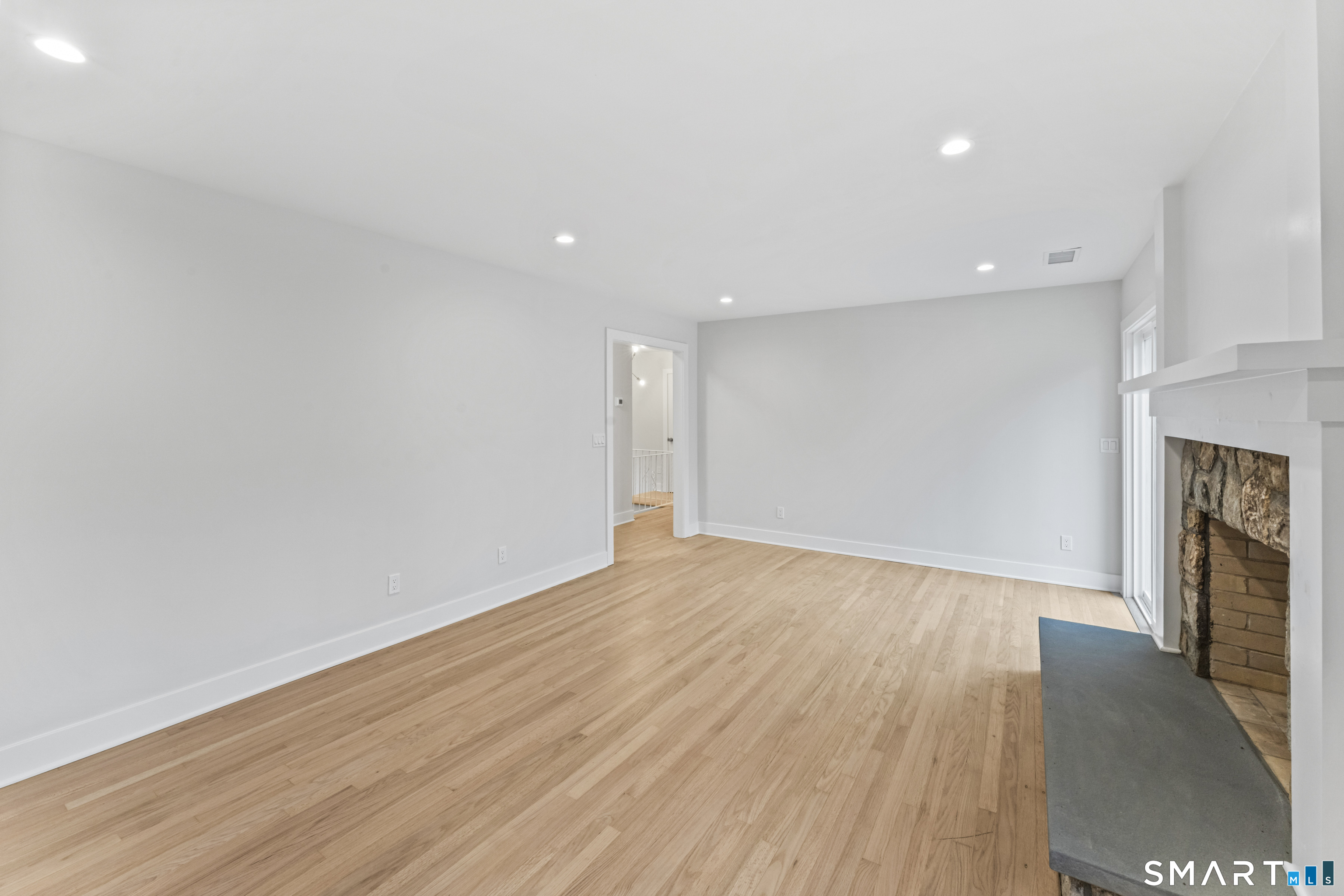 147 Thayer Pond Road Wilton, CT 06897 - Photo 25 of 39