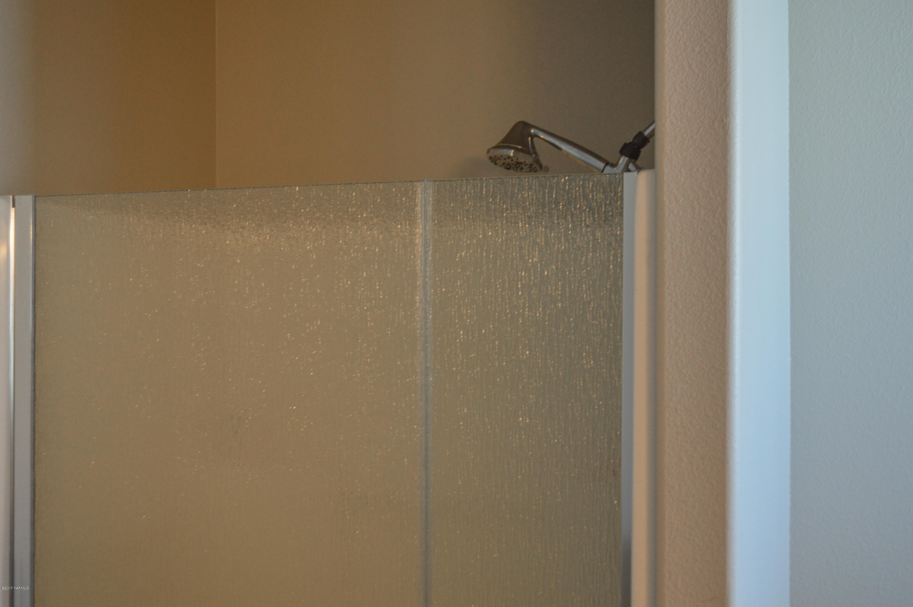 80 American Fruit Road Yakima, WA 98903 - Photo 22 of 30 a view of a small space