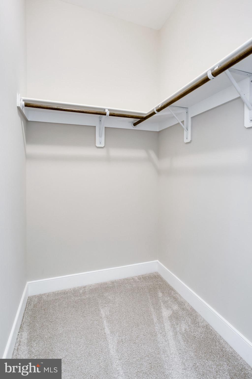 9951 Meadowlark Road Vienna, VA 22182 - Photo 50 of 79 Gallery Image 50