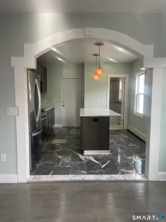 $2,200 | 176 Pearl Street, Waterbury, CT 06704