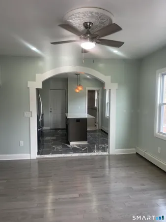 $2,200 | 176 Pearl Street, Waterbury, CT 06704