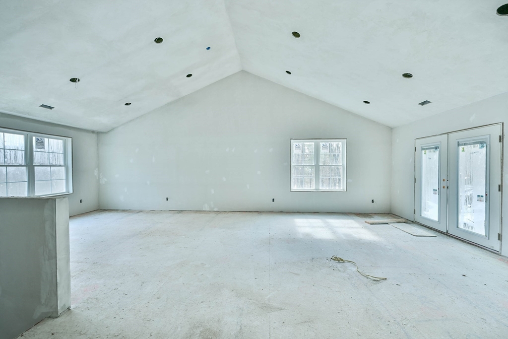 86 Ramshorn Road Dudley, MA 01571 - Photo 12 of 33