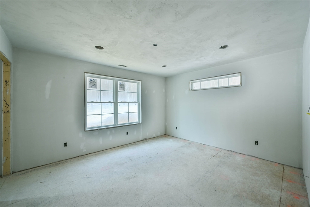 86 Ramshorn Road Dudley, MA 01571 - Photo 13 of 33
