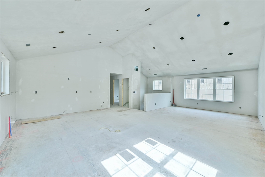 86 Ramshorn Road Dudley, MA 01571 - Photo 9 of 33