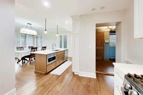 $732,000 | 10041 South Hoyne Avenue, Chicago, IL 60643