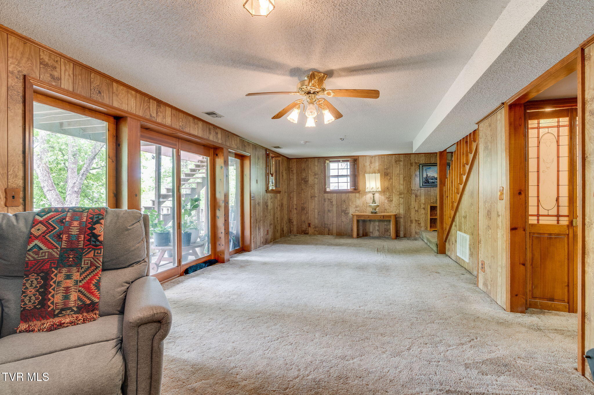 457 Lakeshore Road Bluff City, TN 37618 - Photo 26 of 58 026