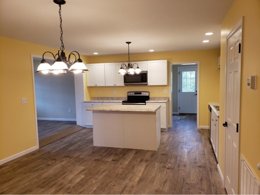 135 Bayless Road Jonesborough, TN 37659 - Photo 12 of 26 large kitchen