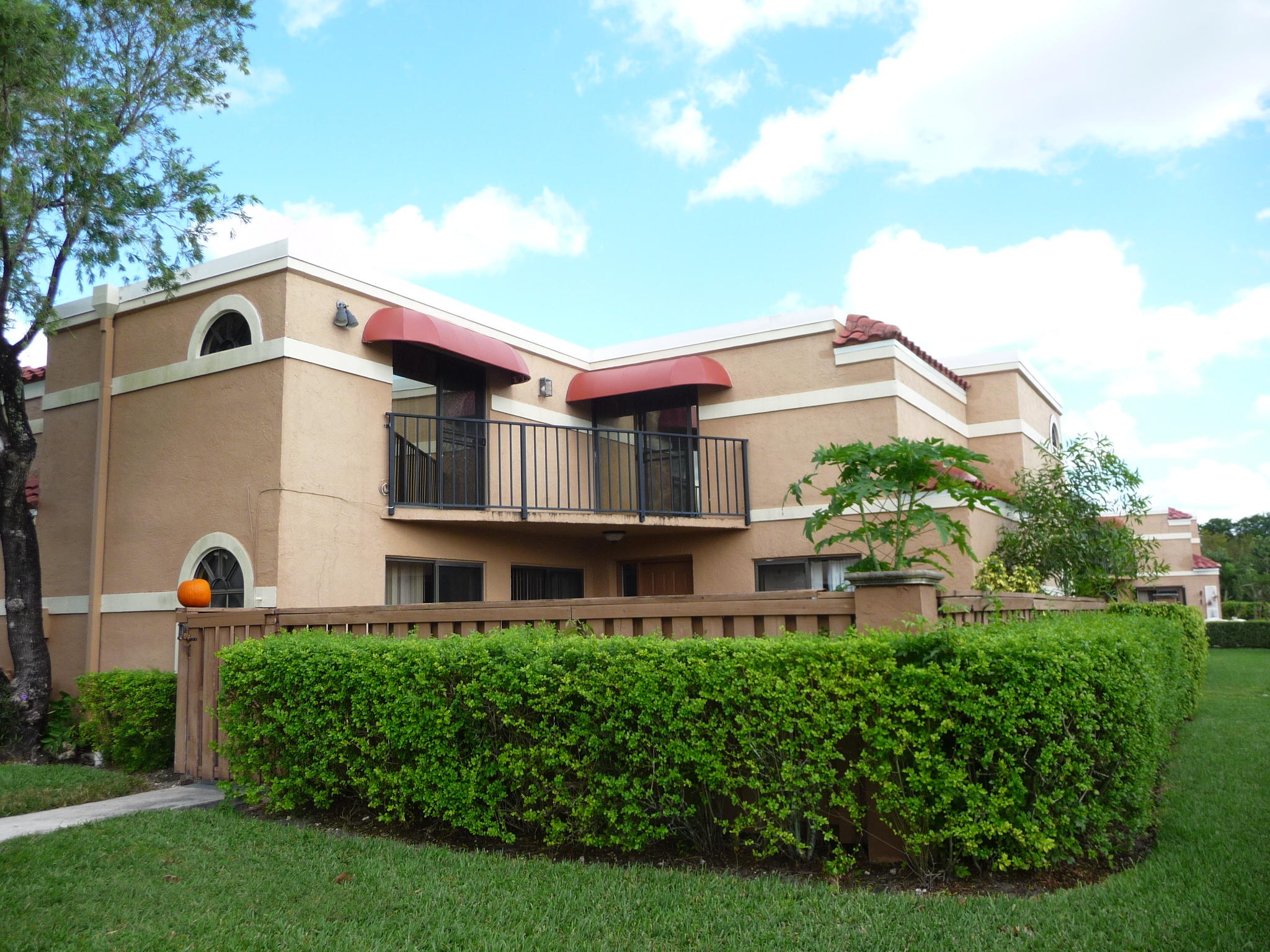 8236 Severn Drive, Unit D Boca Raton, FL 33433 - Photo 1 of 14 P1030811