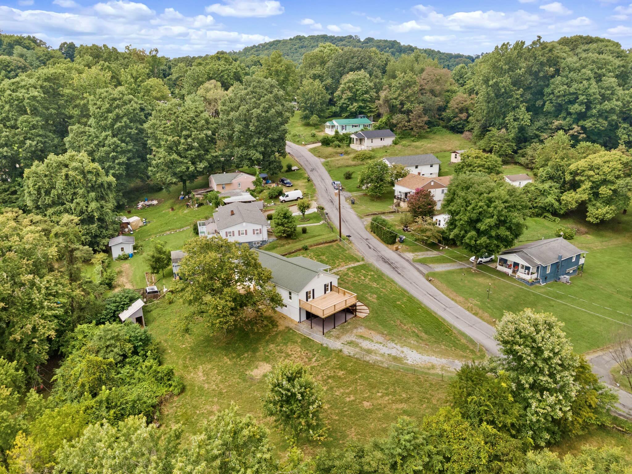 1380 Ridgecrest Avenue Kingsport, TN 37660 - Photo 29 of 32 29