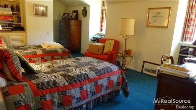 41 Warner Road Grosse Pointe, MI 48236 - Photo 22 of 23 25.jpg