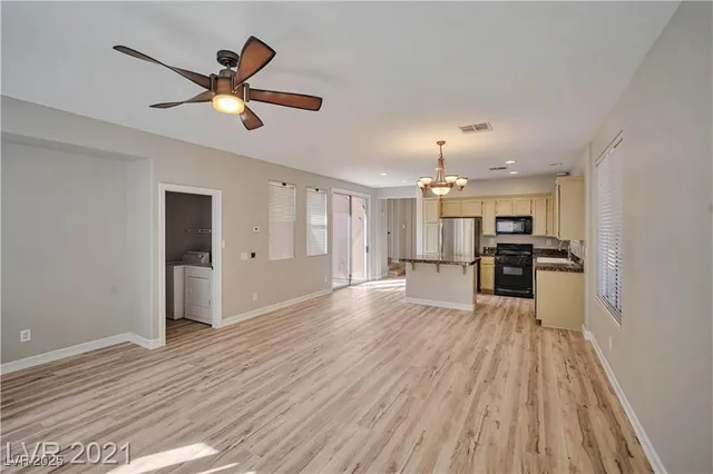 $2,150 | 10966 Positano Street, Las Vegas, NV 89141