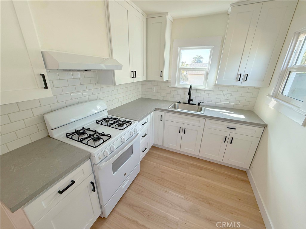 1546 Whitefield Road Pasadena, CA 91104 - Photo 10 of 13