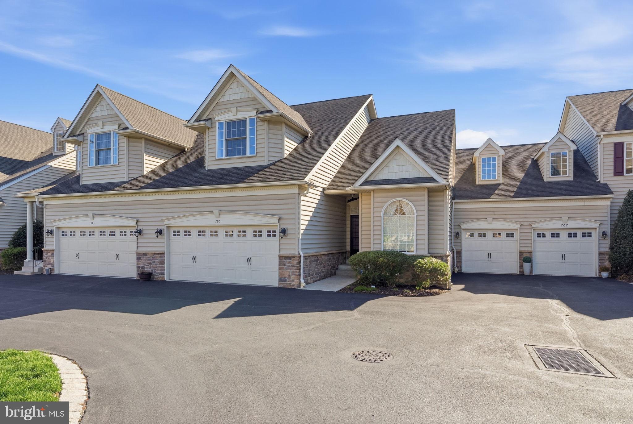 705 East Kennedy Road North Wales, PA 19454 - Photo 3 of 45