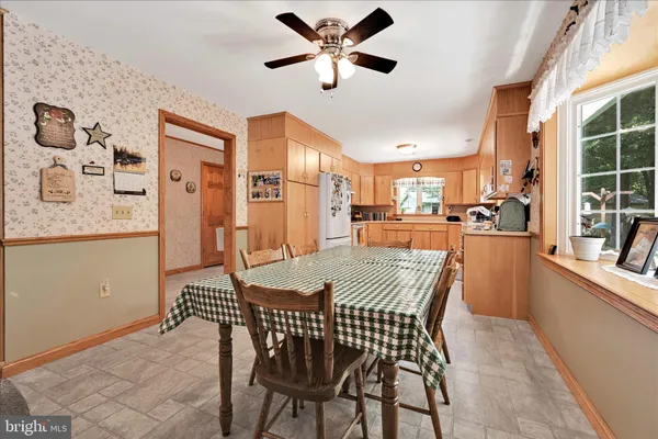 $850,000 | 569 Texter Mountain Road, Robesonia, PA 19551