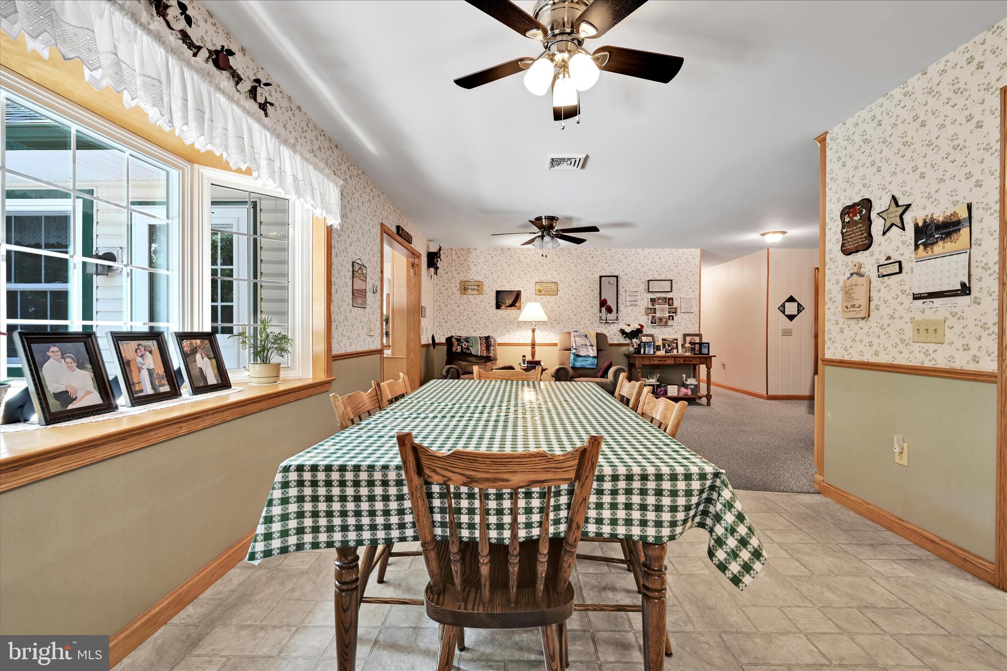 569 Texter Mountain Road Robesonia, PA 19551 - Photo 13 of 93 Dining Area