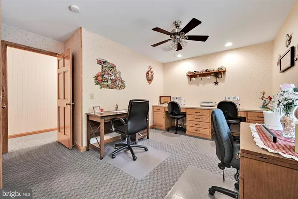 $850,000 | 569 Texter Mountain Road, Robesonia, PA 19551