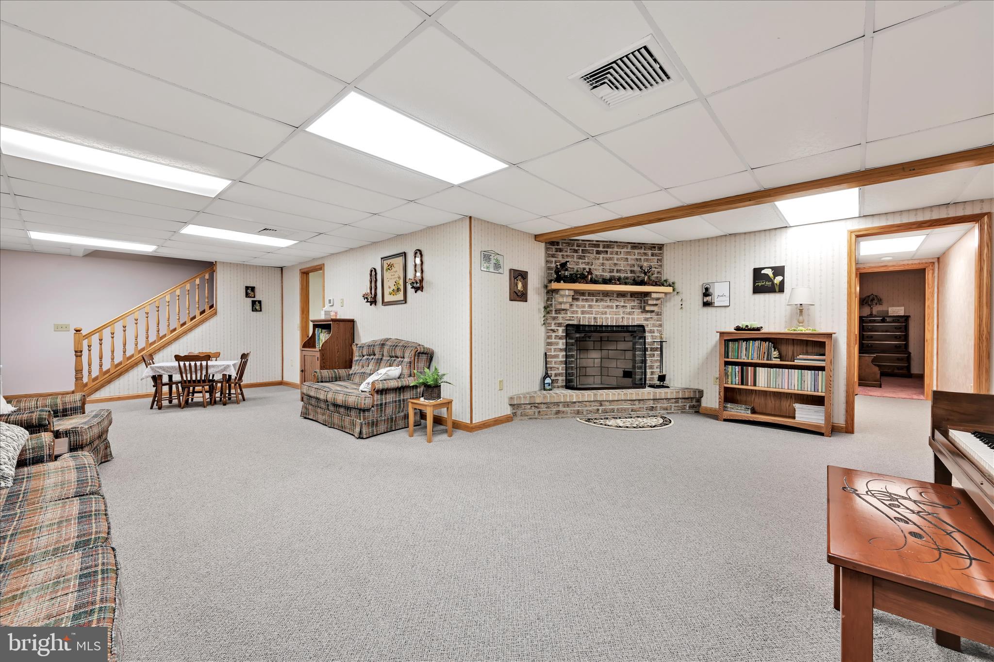 569 Texter Mountain Road Robesonia, PA 19551 - Photo 37 of 93 Family Room