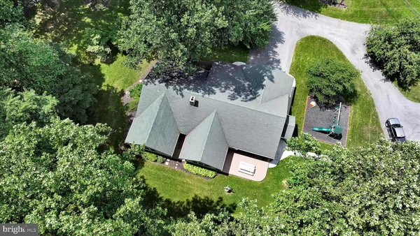 $850,000 | 569 Texter Mountain Road, Robesonia, PA 19551