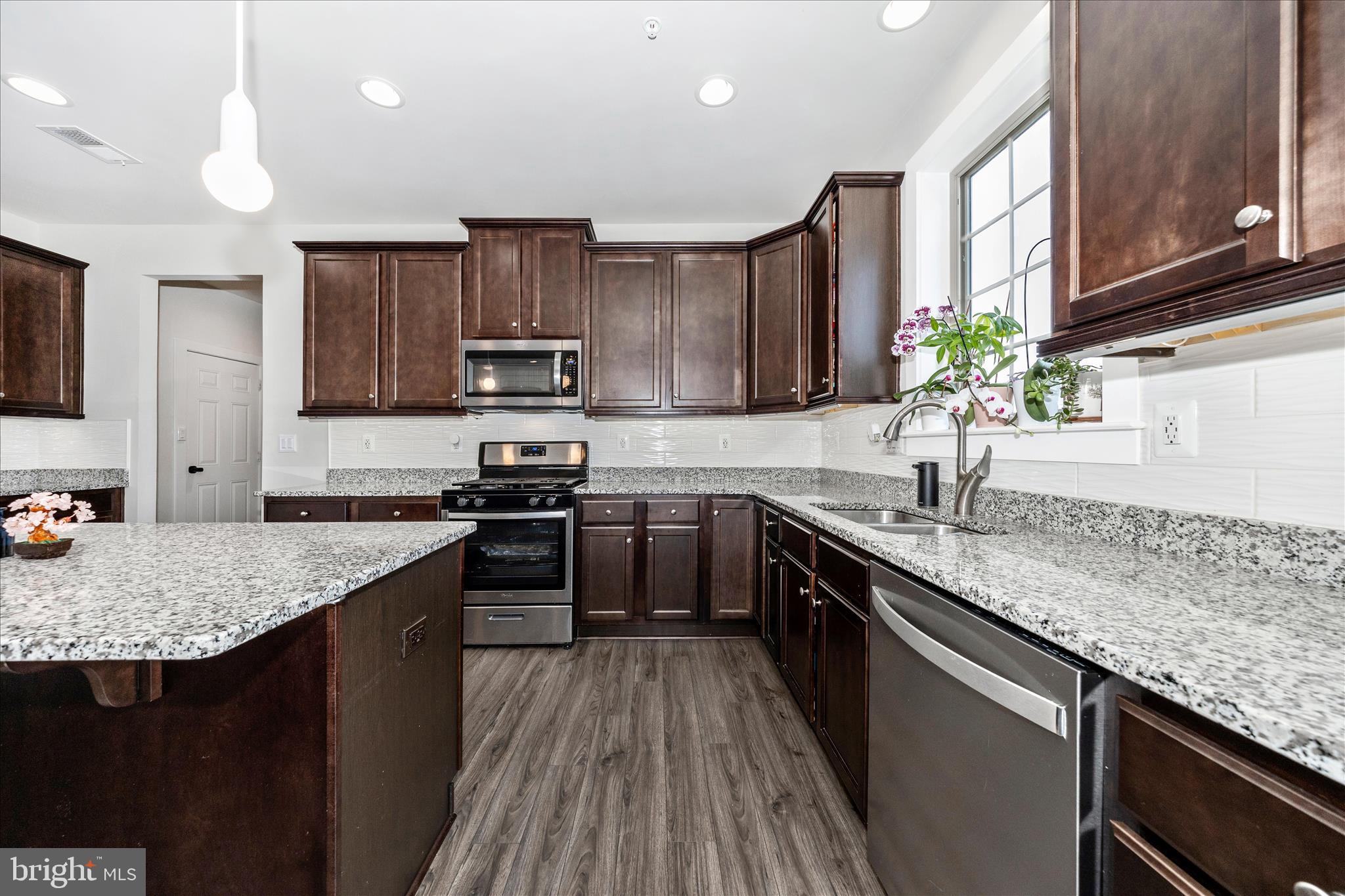 1301 Ricketts Road Frederick, MD 21702 - Photo 15 of 65 Granite Kitchen