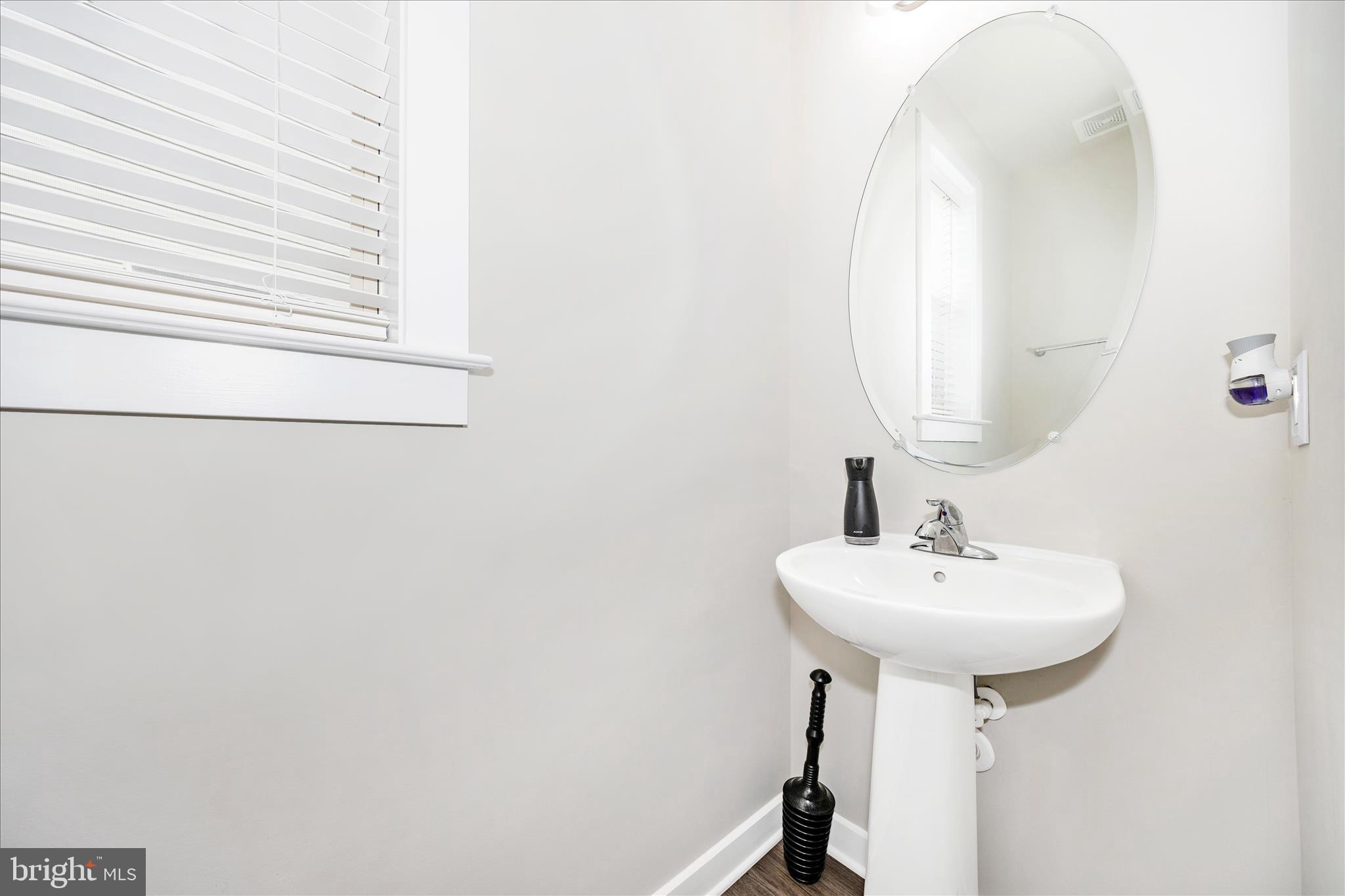 1301 Ricketts Road Frederick, MD 21702 - Photo 18 of 65 Powder Room