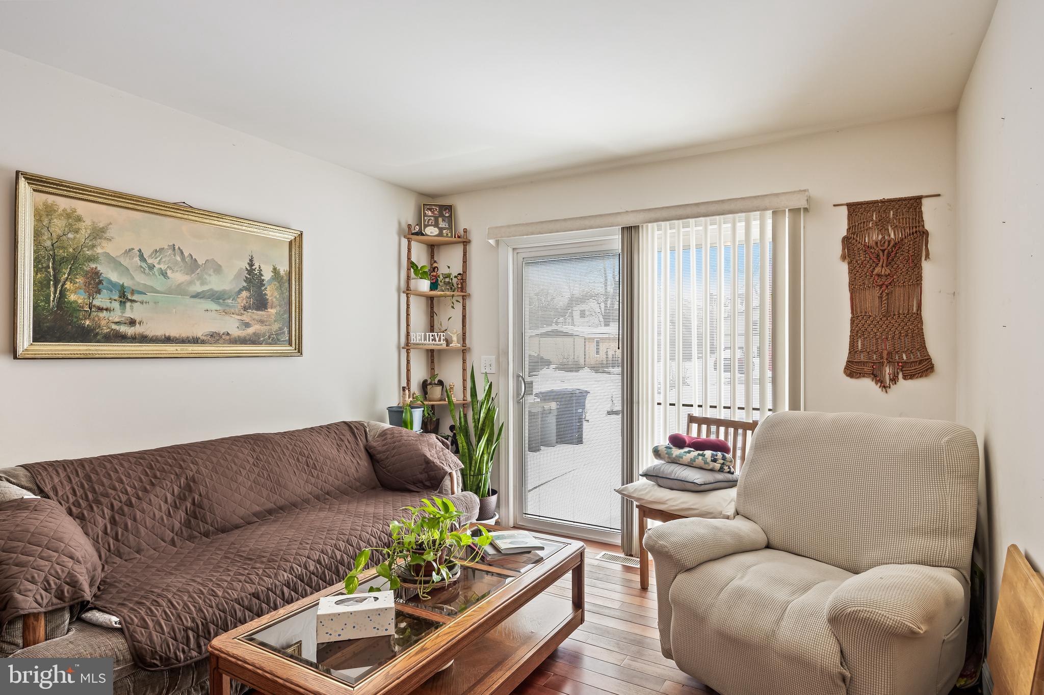 208 Chestnut Street Mount Holly, NJ 08060 - Photo 6 of 27