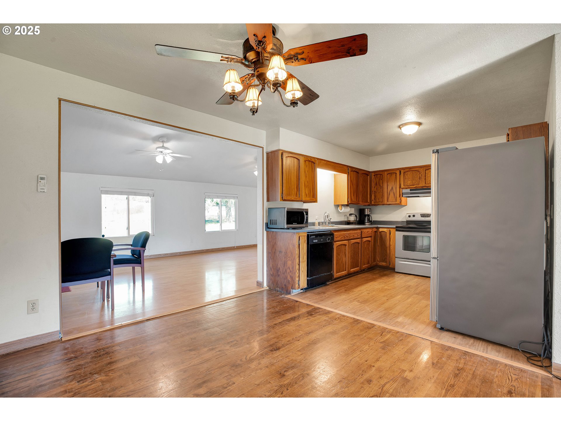 30681 Southeast Jackknife Road Eagle Creek, OR 97022 - Photo 12 of 42