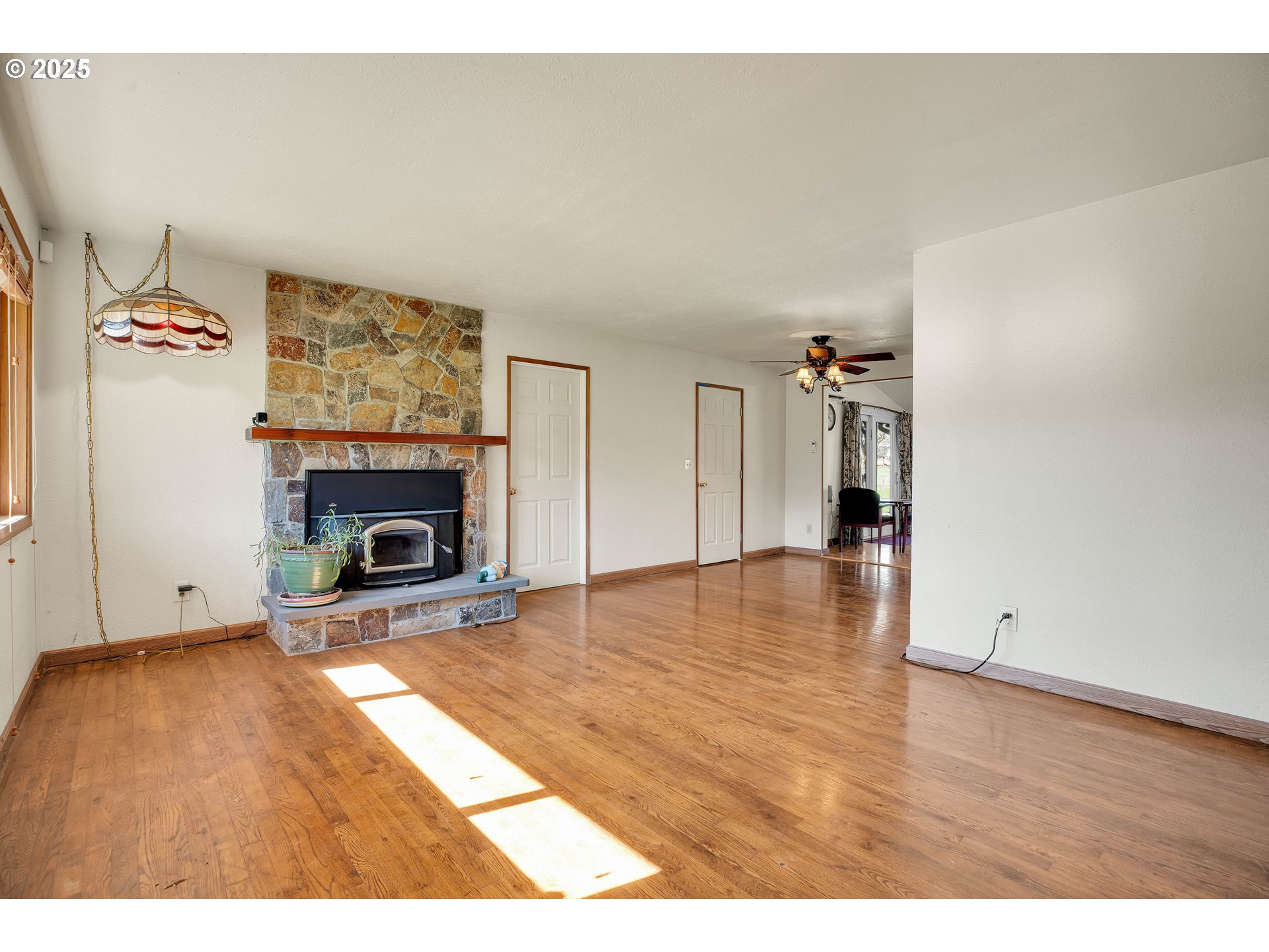 30681 Southeast Jackknife Road Eagle Creek, OR 97022 - Photo 9 of 42