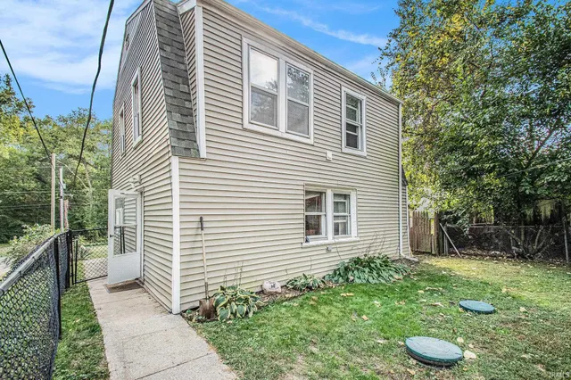 $145,900 | 26427 Evans Drive, South Bend, IN 46628