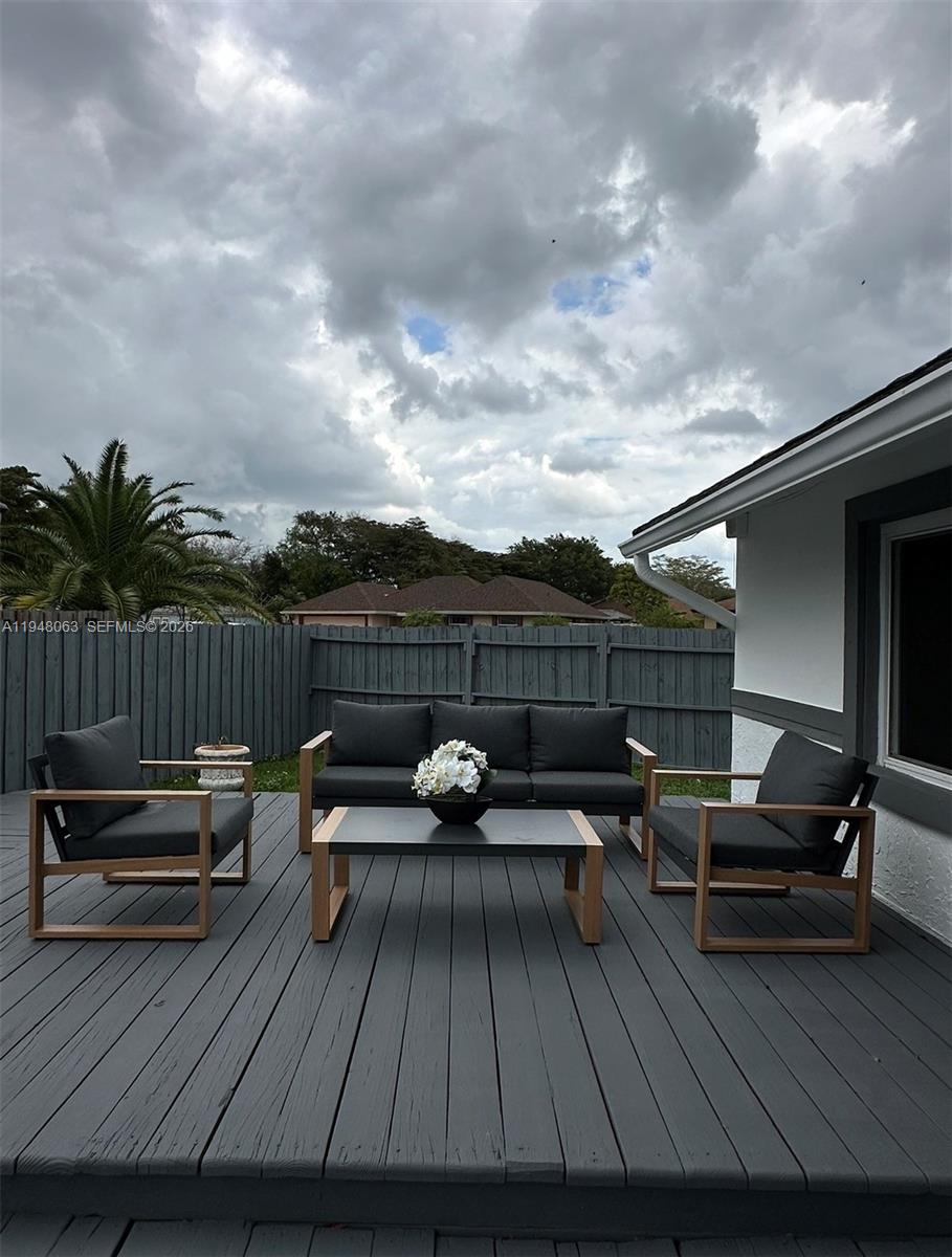 3594 Southwest 69th Avenue Miramar, FL 33023 - Photo 15 of 20 a view of sitting area with furniture