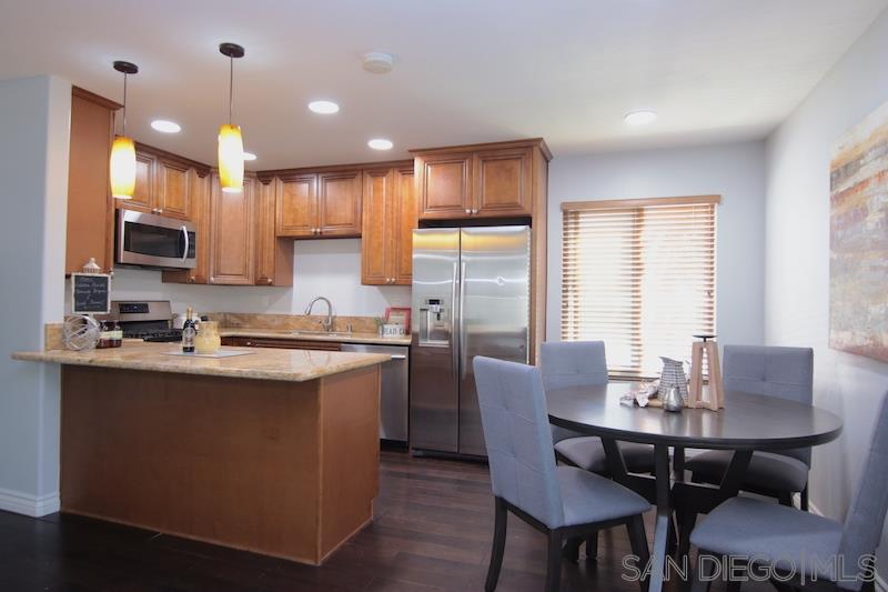 13754 Mango Drive, Unit 306 Del Mar, CA 92014 - Photo 3 of 15