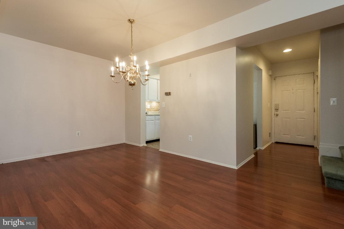 1250 Birchcrest Court Arnold, MD 21012 - Photo 4 of 36 Dining room