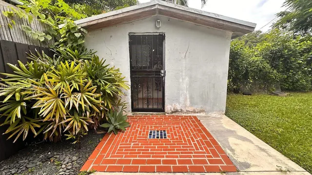 a view of a entryway with a garden