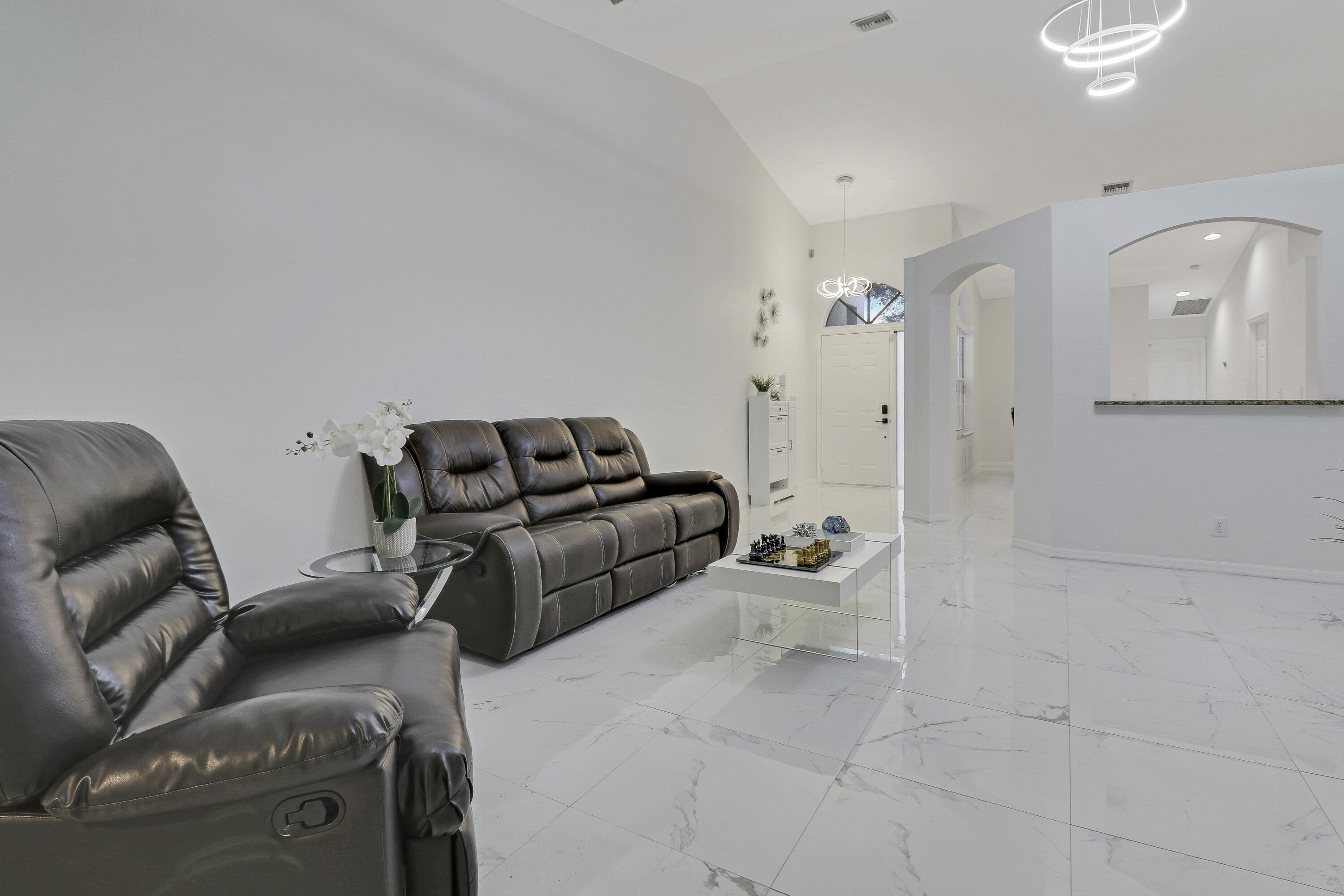 8237 Vía Bella Boca Raton, FL 33496 - Photo 12 of 41 Living Room