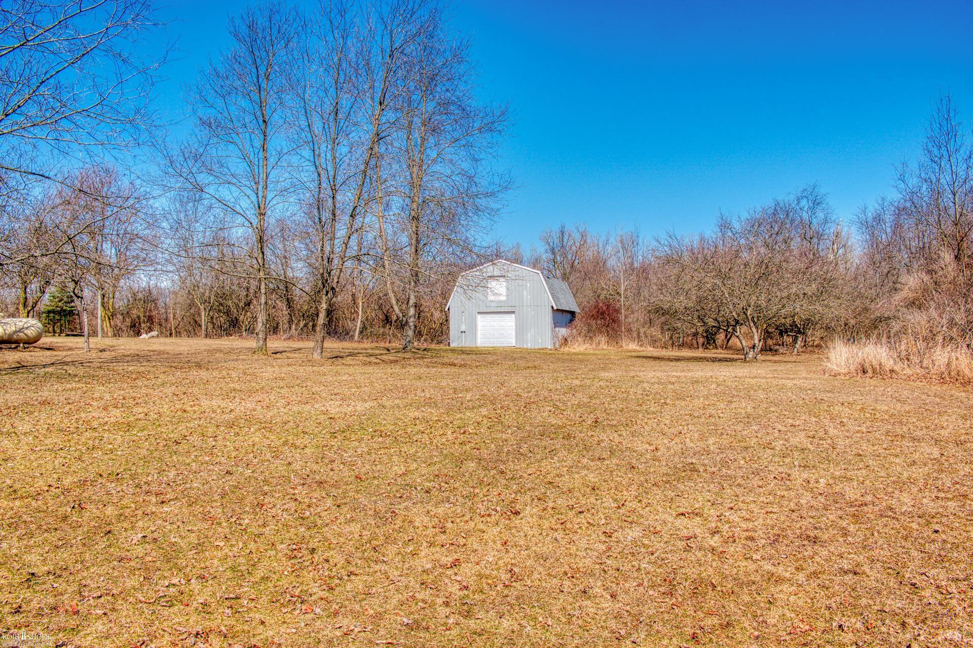 649 Busha Road Owosso, MI 48867 - Photo 40 of 54 50169223-6d2e36a4-f48a-4cb0-a5e3-9c63ebb6df19.JPG